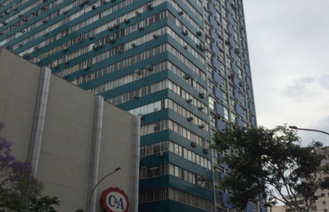 Sala Comercial no Centro e com garagem